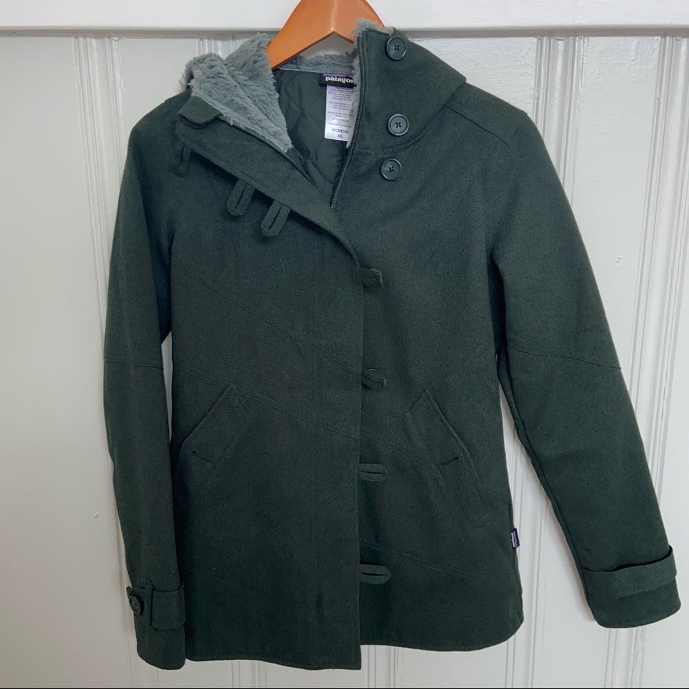 Patagonia Winter Green Hooded Coat women’s XS warm quilted